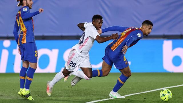 乐鱼在线-齐达内战术击败巴萨352，科曼变招距扳平只差毫厘